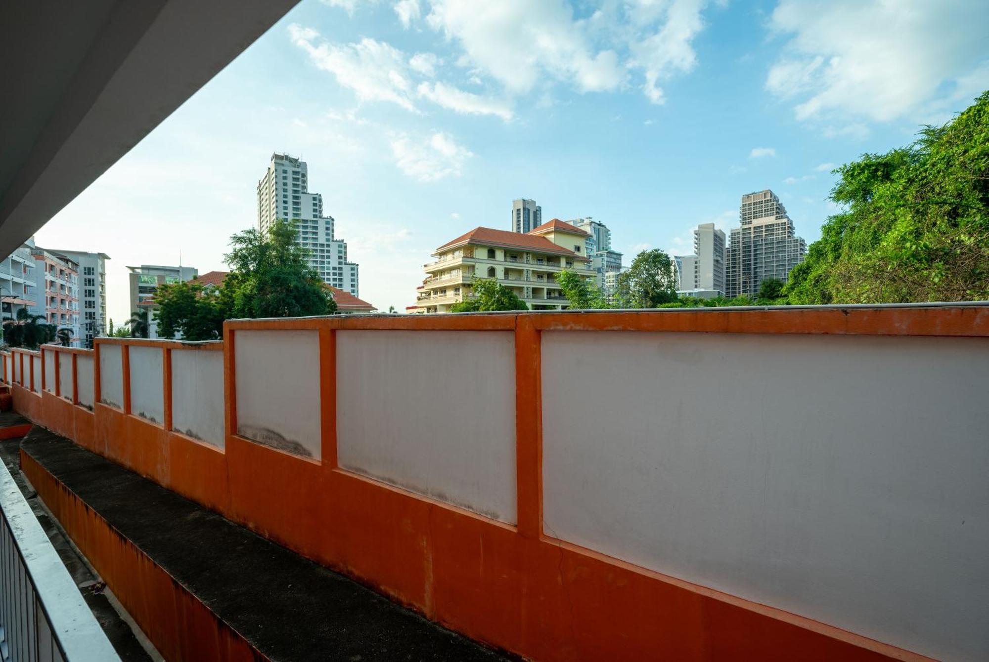 New Nordic 4 By Apartwell * Pattaya